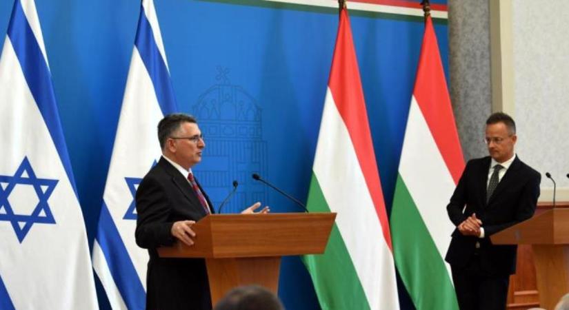 Szijjártó Péter: felszólítjuk Brüsszelt, hogy vessen véget az Izrael-ellenes politikájának