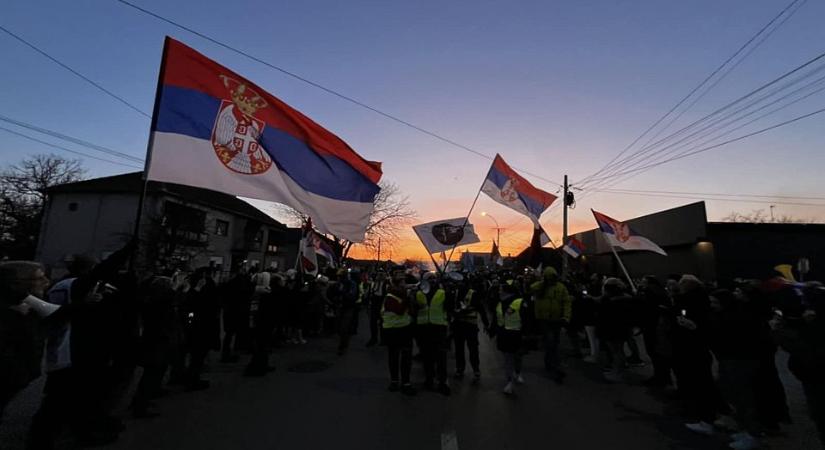 Versecről is elindultak az Újvidékre gyalogló egyetemisták