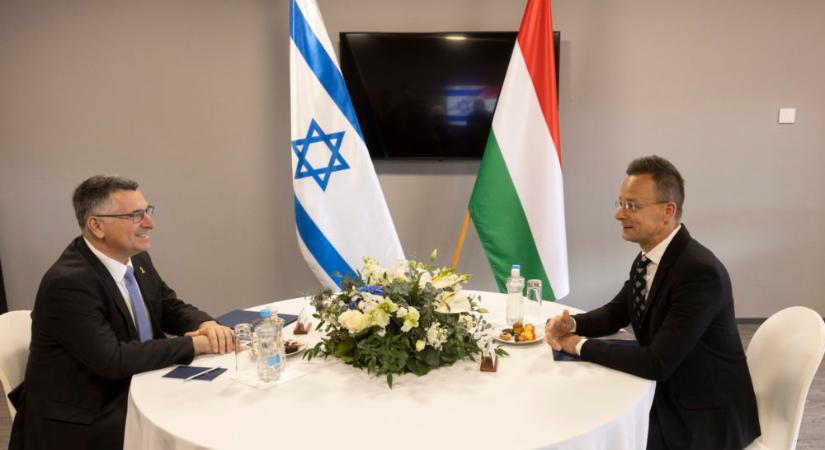 Üzenjük Brüsszelnek: elég az Izrael-ellenes politikából!
