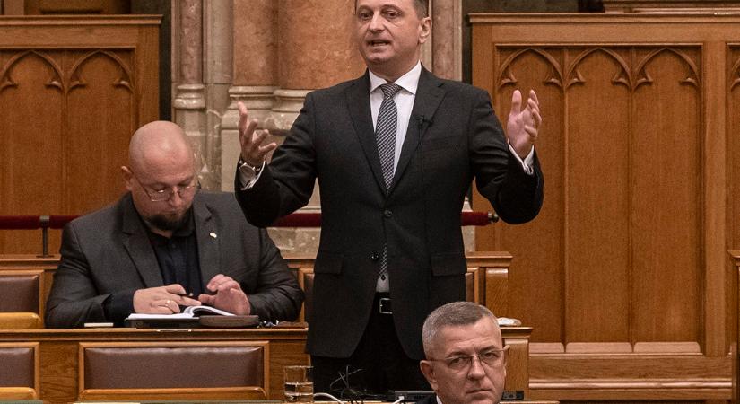 Csattanós válasz a Jobbiknak: A ruszkik régen hazamentek, önök keresték őket