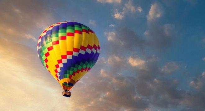Hőlégballonozás: az élmények a fellegekben kezdődnek