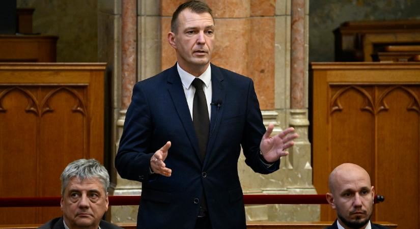 Öngólt lőtt a DK-s Barkóczi Balázs: „Legyenek bátorak!”