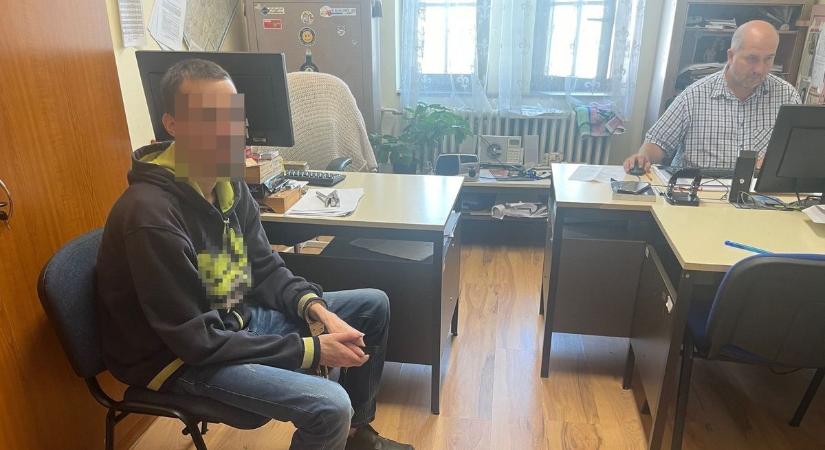 Széklábbal verte agyon az édesapját Szabolcsban, sírva kért bocsánatot