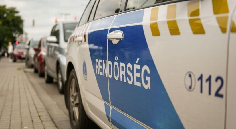Középkorú férfiak estek bűnbe az egri járdán, Gábort és Ádámot szerencsére a rendőrök vitték el