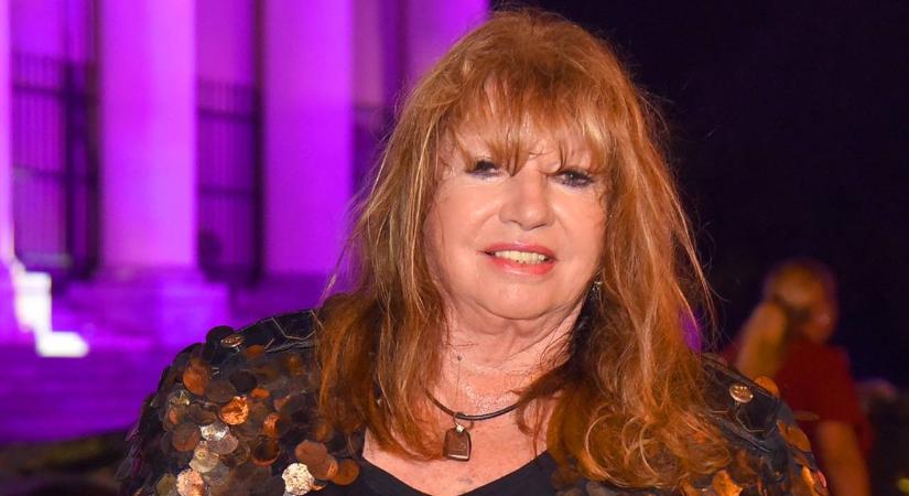 Zalatnay Cini reagált Hajós András kritikájára: „Egy percet sem szeretnék eltagadni a koromból”