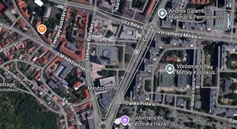 Parkolók szűnnek meg a miskolci belvárosban