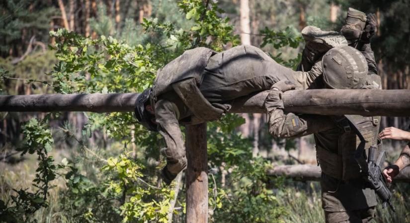 Hivatalos közlemény egy mozgósított férfi haláláról – esés következtében hunyt el