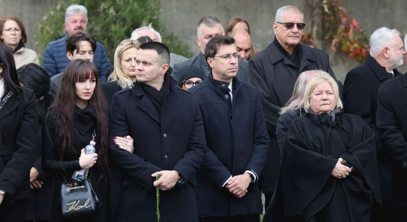 Eltemették a tragikusan fiatalon elhunyt volt országgyűlési képviselőt - képek
