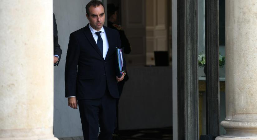 Vagyonadó vagy bukás: ultimátumot kapott a francia miniszterelnök