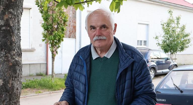 Akasztással fenyegették meg az államtitkárt és az édesapját