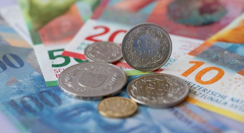A parlamentben mondta el az államtitkár, mikor érvénytelenek a devizahiteles szerződések: a forintosítás mindent megváltoztat