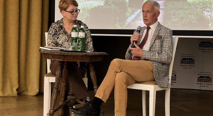Diplomata múlt és kárpátaljai gyökerek – dr. Perényi János könyvbemutatója Munkácson