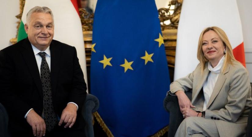 A nap képe: Orbán Viktor és Giorgia Meloni összemosolyogtak