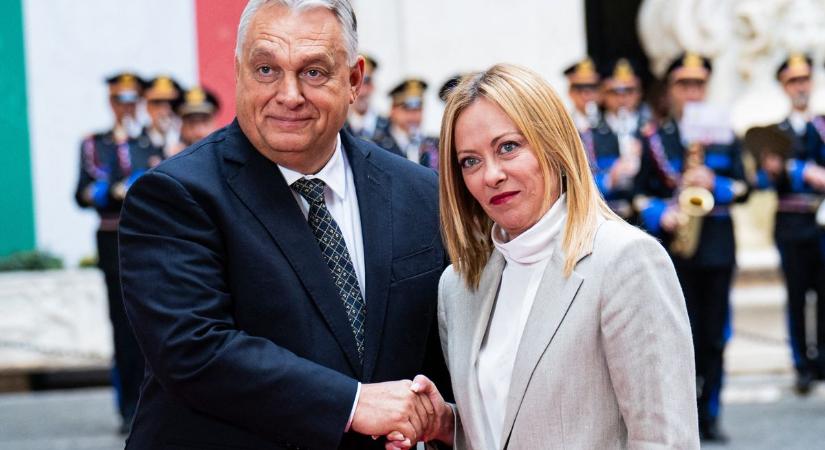 Díszszázaddal várta Orbán Viktort Giorgia Meloni, videó a csúcstalálkozóról: az olaszok rajonganak érte – „Szeretném, ha ő lenne Olaszország elnöke”