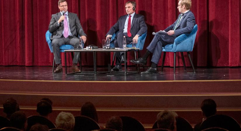 Gulyás Gergely: Lengyelországban a jogállam alapjai sérültek
