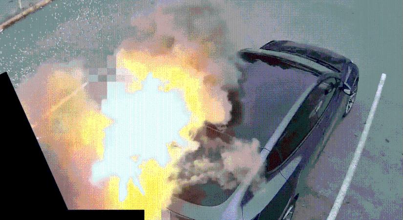 Felrobbant a töltőadapter, miután csatlakoztatták egy Teslához – videó