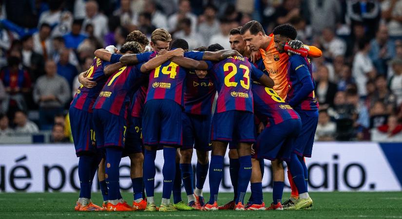 Joan Laporta váratlanul megjelent a Barcelona öltözőjébe, meglepő üzenetet vitt a szakma stábnak