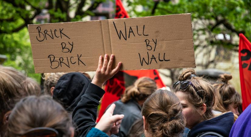 Európai Bíróság: A biztonságos harmadik országnak mindenki számára biztonságosnak kell lennie – 2. rész