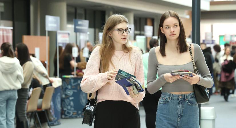 Bursa Hungarica: már csak egy kis ideig pályázhatnak a diákok