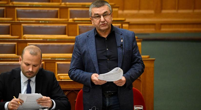 Kiderült, mikor jöhet a 14. havi nyugdíj – az államtitkár szerint ennek egyetlen feltétele van