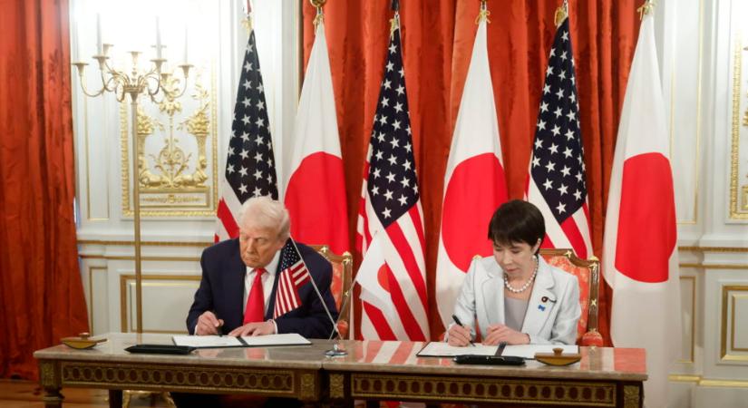 Donald Trump kereskedelmi-gazdasági megállapodásokat írt alá Japánnal
