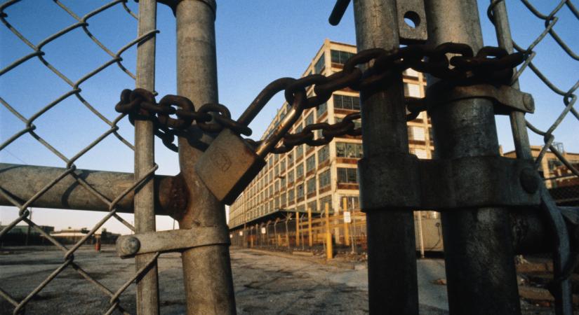 Döntött a kormány: ezekben a városokban lesz a rozsdaövezetből lakásprojekt