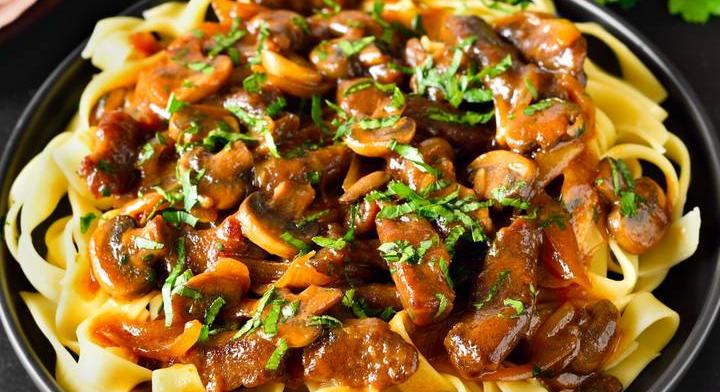 Fűszeres, szaftos gombapörkölt: gyorsan az asztalra kerül