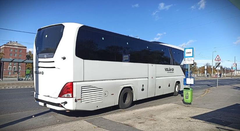 Repülőn lehet, buszon nem? Jobb, ha felkészül, mert kellemetlensége lehet, ha nem ismeri a szabályzatot