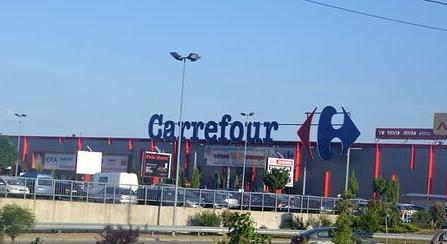 Eladhatja romániai üzleteit a Carrefour