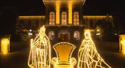 Ragyogó fényinstalláción tér vissza Sissi a gödöllői kastélyba – Idén is vár a Story of Lights
