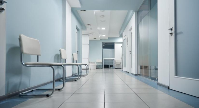 Holtan találták a bodzavásári kórház orvosigazgatóját az ügyeleti szobában