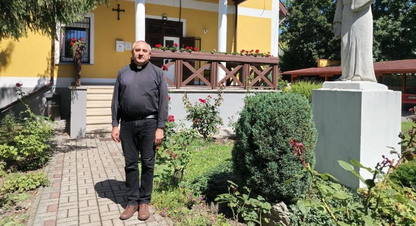 Megdicsőült és zarándok egyház