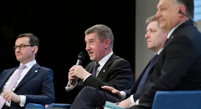 Magyarország Csehországgal és Szlovákiával közösen tervez szövetséget