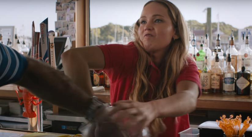 Jennifer Lawrence elismerte, hogy rém idegesítő volt a régi interjúiban, és azt is elmagyarázta, miért fordult elő ez rendszeresen