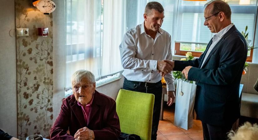 A hosszú élet titka bennünk van, egy 90 éves néni elárulta, mi az