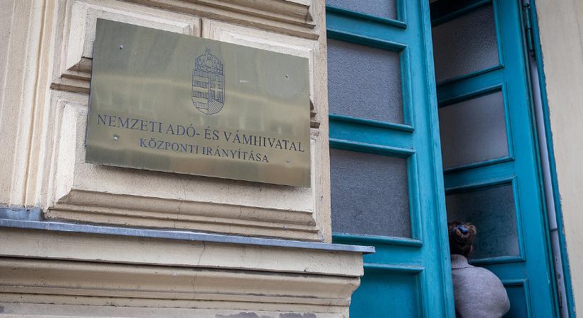 Milliókat bukhatunk, érdemes nagyon odafigyelni az adatainkra