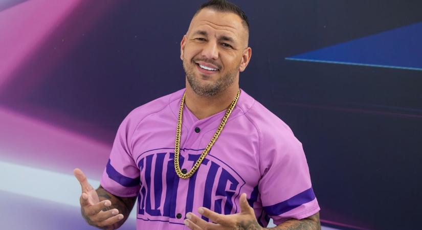 "Isten éltessen sokáig, mester!" - Így üzent példaképének Curtis