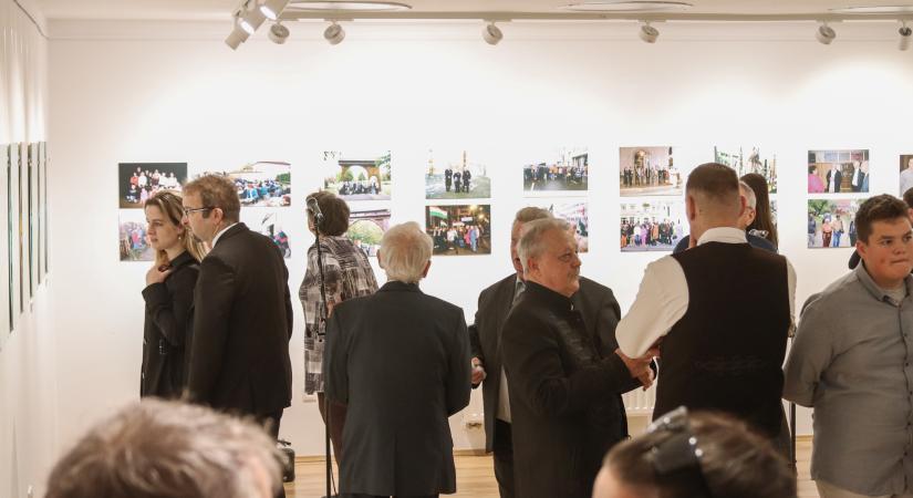 „Azért vagyunk a világon, hogy valahol otthon legyünk benne”