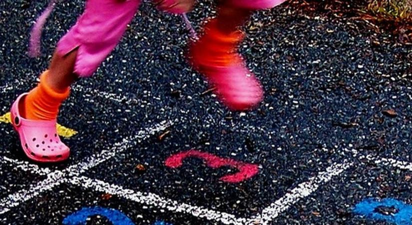 Csoda Magyarországon, egy kis magyar cég ad pénzt, hogy legyen osztálykirándulásuk a szegényeknek