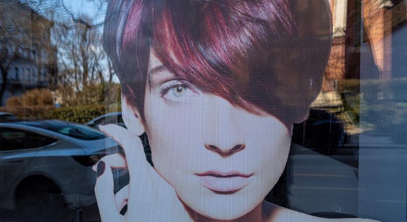 Kevesebb nő jár fodrászhoz ma, mint a Covid alatt, feltehetőleg a frizurainfláció miatt