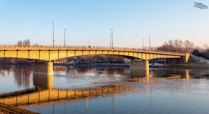 Forgalomkorlátozás a városi Tisza-hídnál