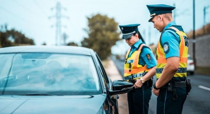 Fokozottan figyelnek a rendőrök Zalában is a forradalmi megemlékezések időszakában, november 4-ig – a sofőröket is érinti!