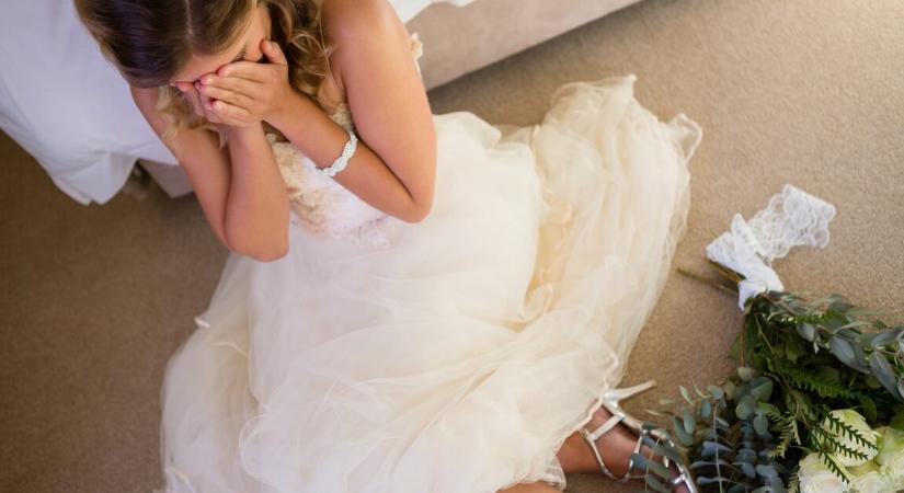 Botrány az esküvőn – teljesen tönkretette az esküvői fotókat az anyakönyvvezető