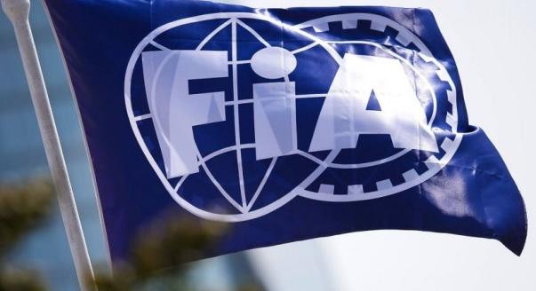 Bejelentés: Senki nem lépte túl az F1-es költségplafont