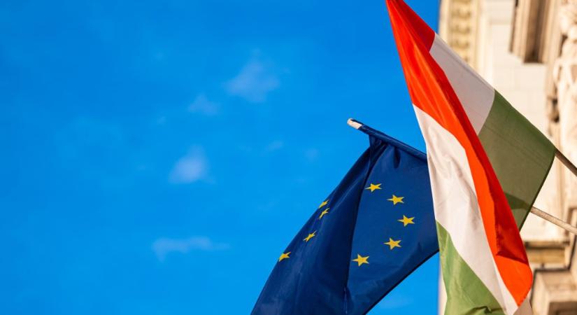 Mfor: méregdrága lett a soros magyar EU-elnökség