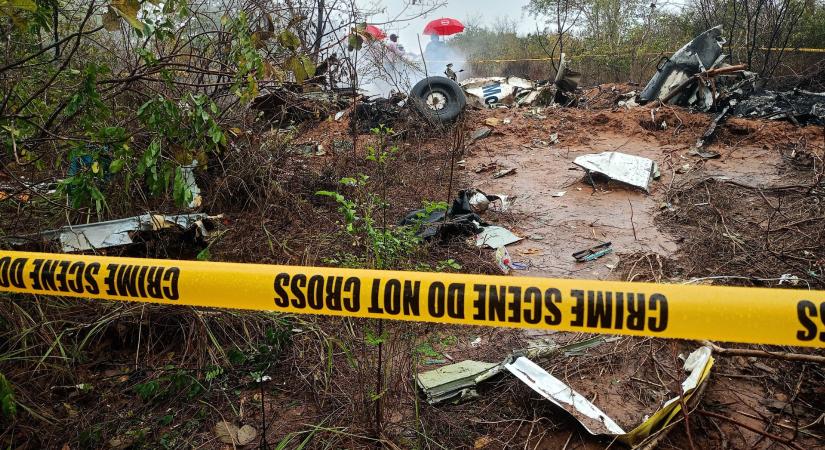 Nyolc magyarral a fedélzetén lezuhant Kenyában egy kisrepülő – az eddigi információk szerint senki nem élte túl a tragédiát