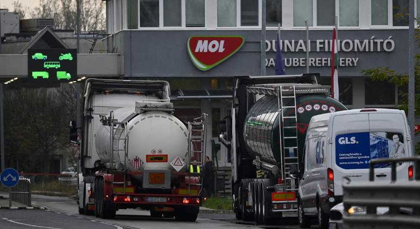 A tűzeset után újra üzemel a Mol százhalombattai finomítója