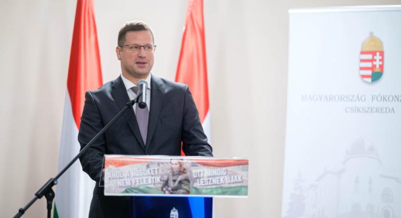 Gulyás Gergely: Az EB mindent megtesz, hogy eltakarítsa a jelenlegi magyar kormányt