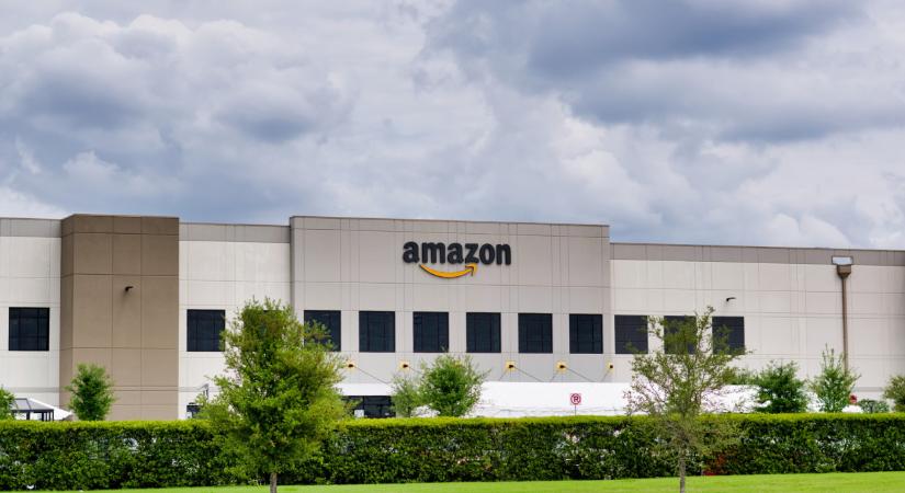 Tízezrével rúgja ki a dolgozókat a világ egyik legnagyobb cége: érik a brutális válság?