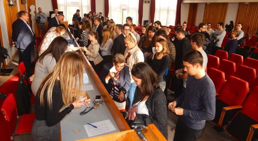 Fontos határidő közeleg – már csak egy hétig pályázhatnak a debreceni diákok erre a támogatásra